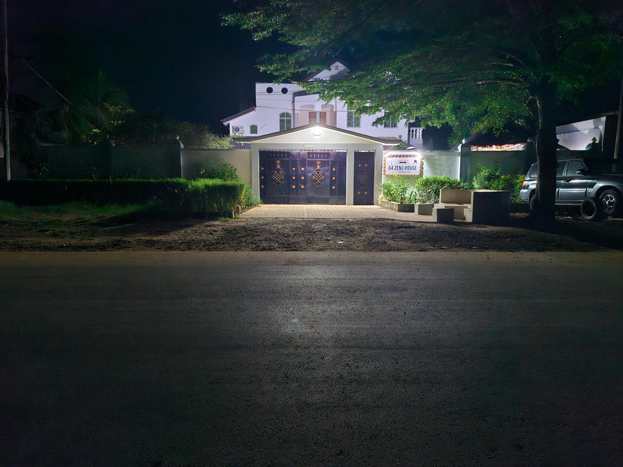 64 Zenj House Luxury Airport B&B Mbweni Extérieur photo