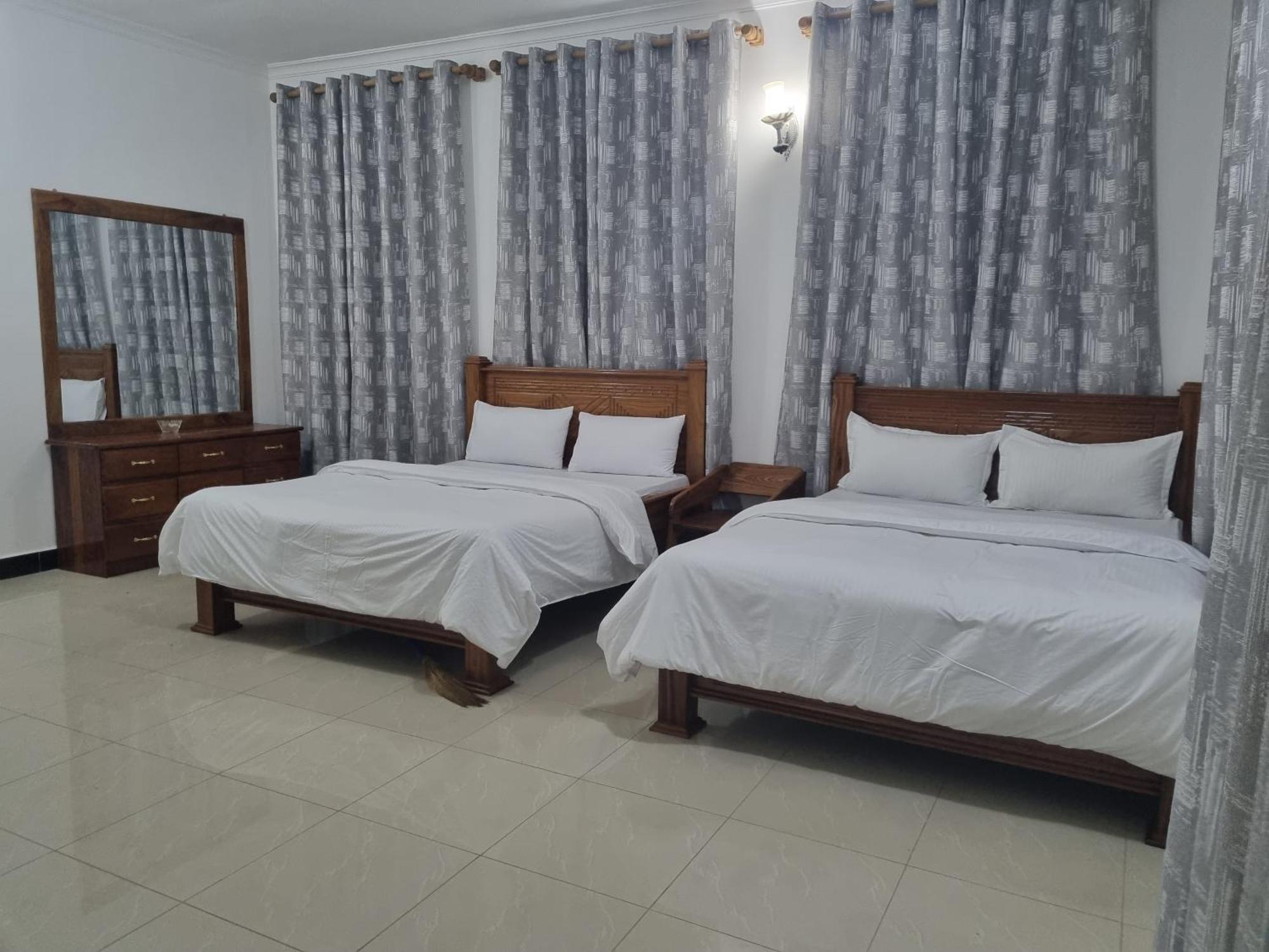 64 Zenj House Luxury Airport B&B Mbweni Extérieur photo