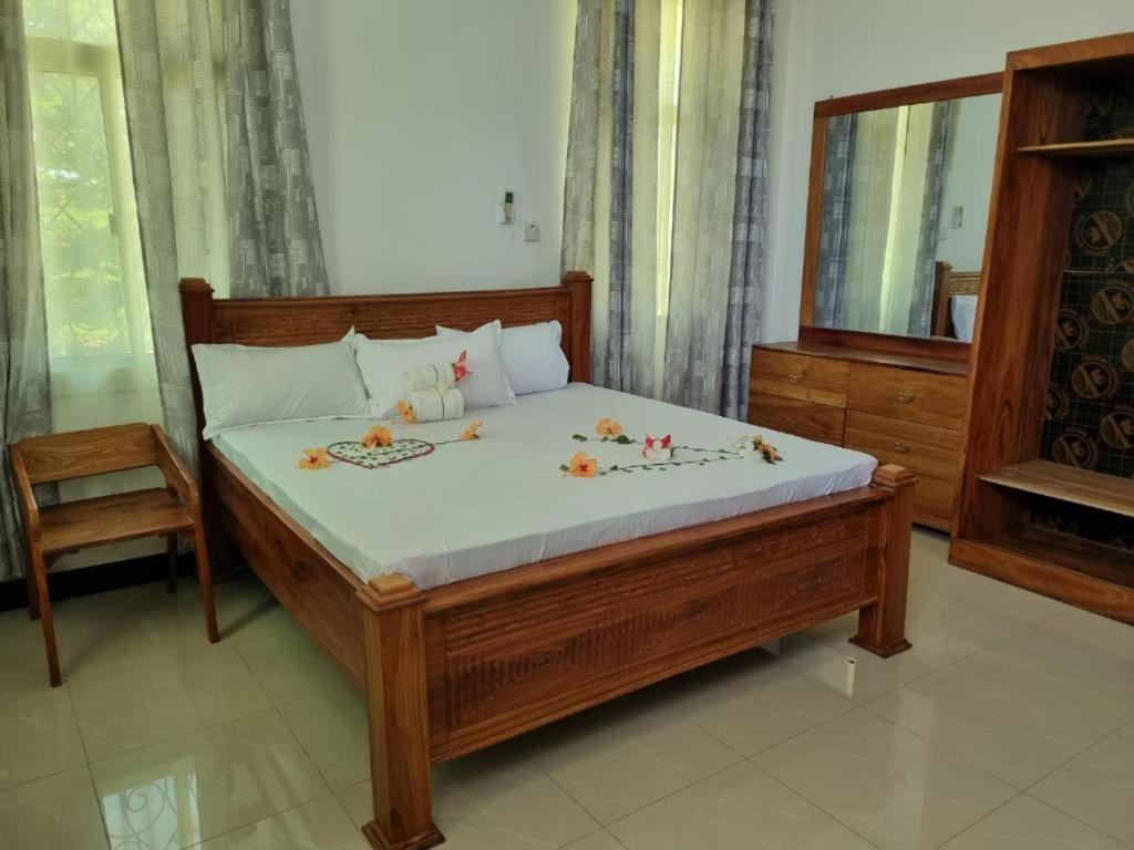 64 Zenj House Luxury Airport B&B Mbweni Extérieur photo