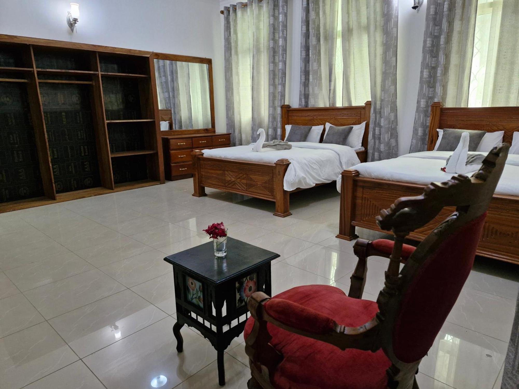 64 Zenj House Luxury Airport B&B Mbweni Extérieur photo