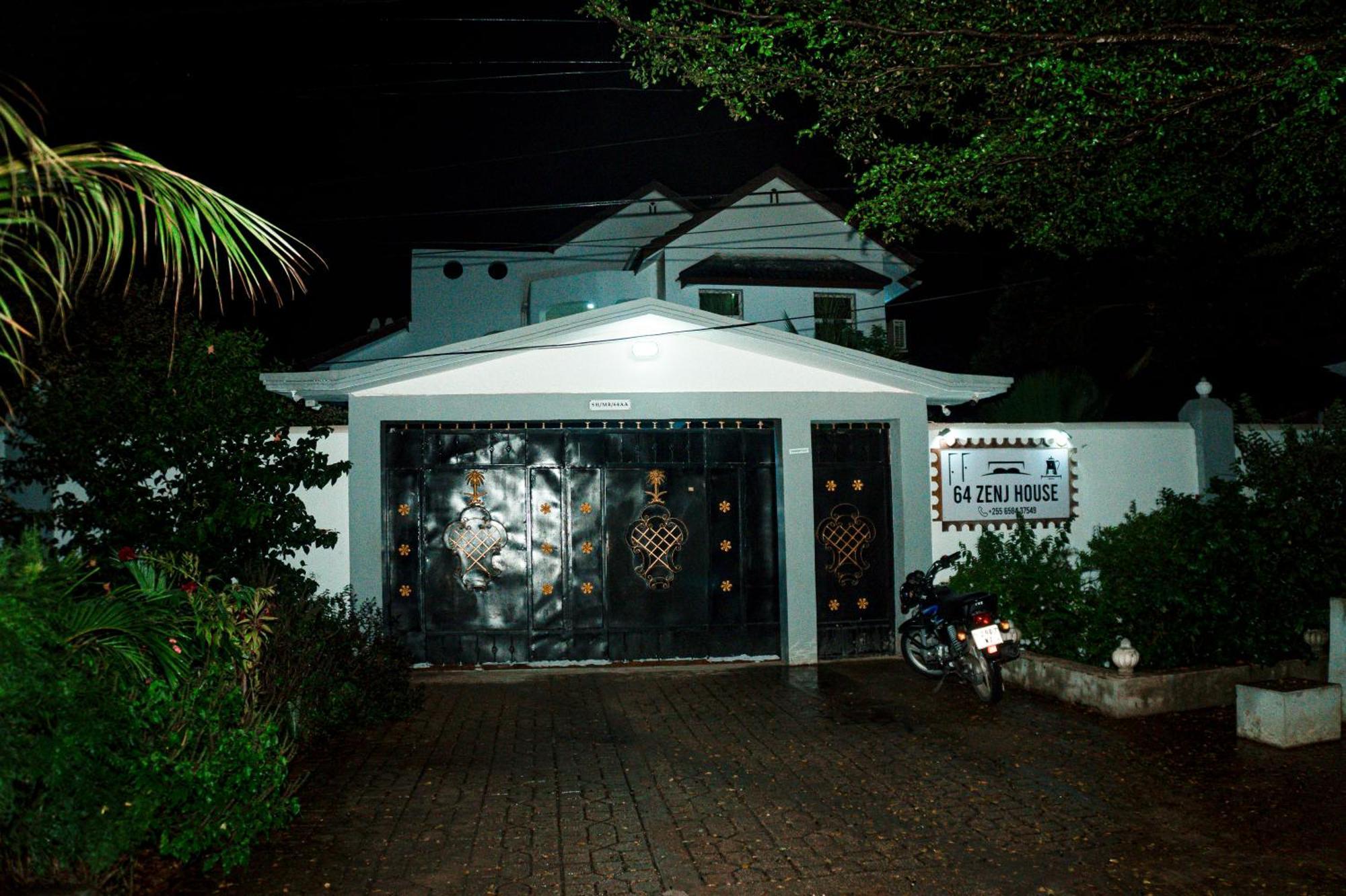 64 Zenj House Luxury Airport B&B Mbweni Extérieur photo