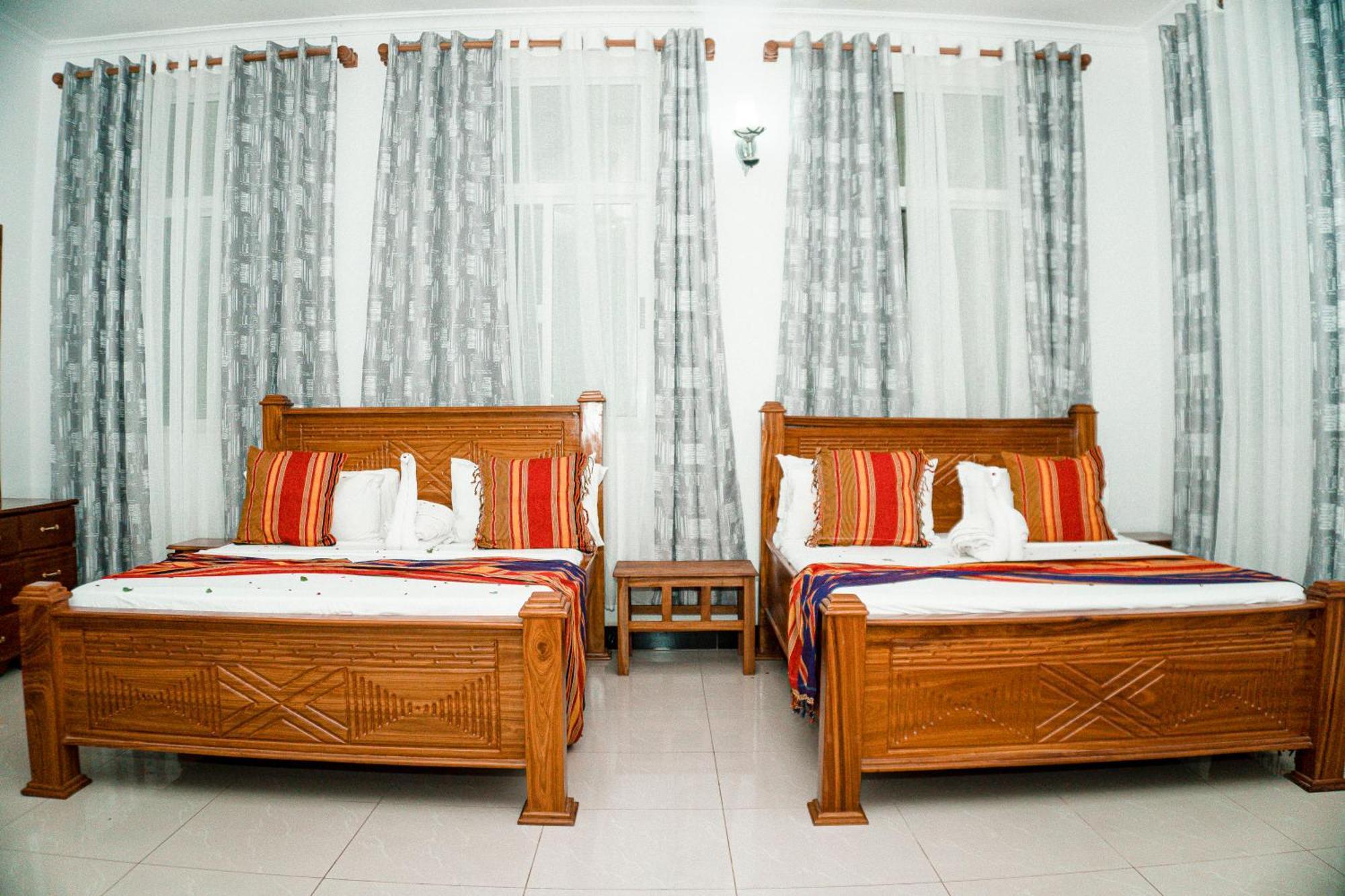 64 Zenj House Luxury Airport B&B Mbweni Extérieur photo
