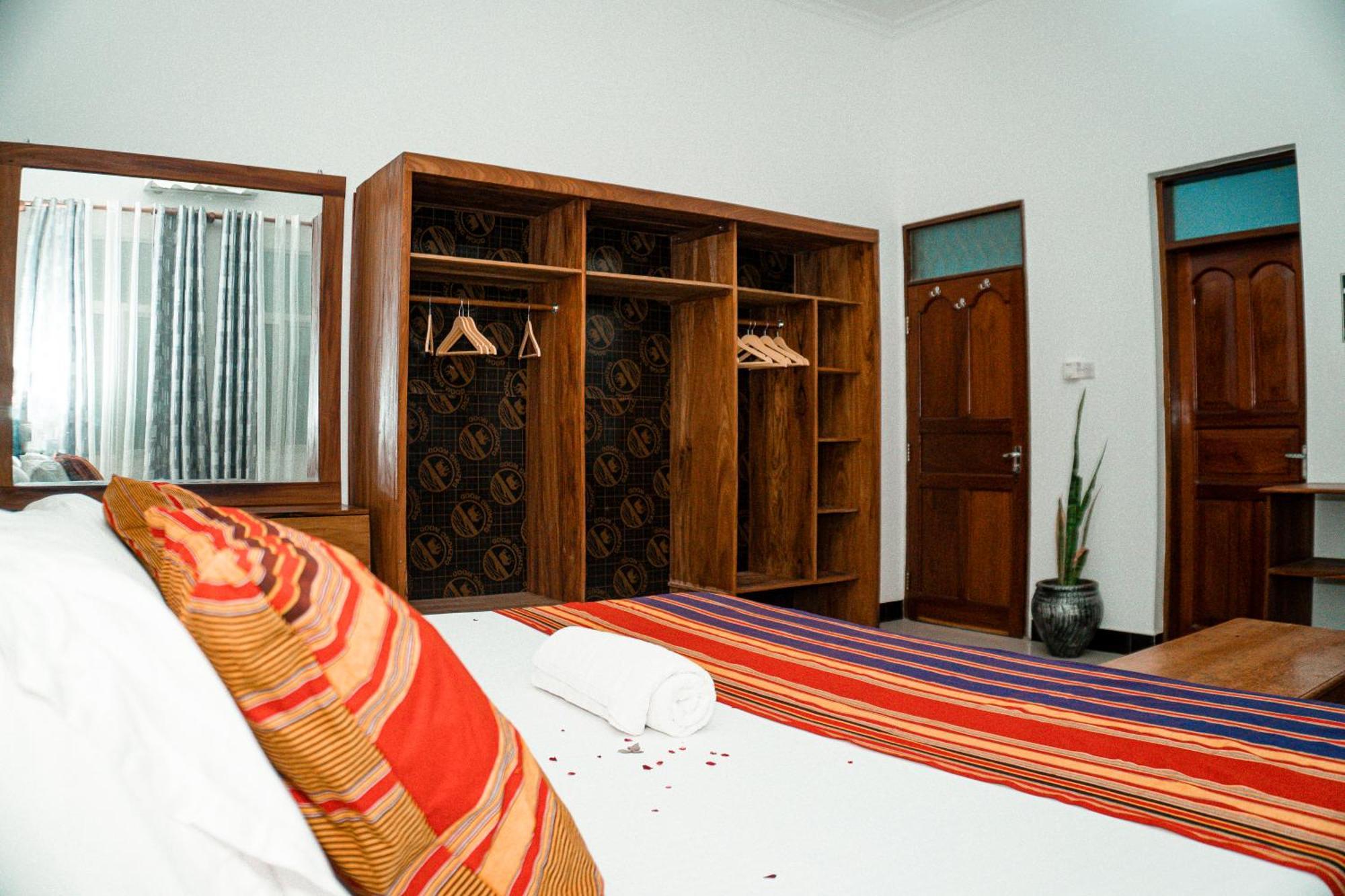 64 Zenj House Luxury Airport B&B Mbweni Extérieur photo