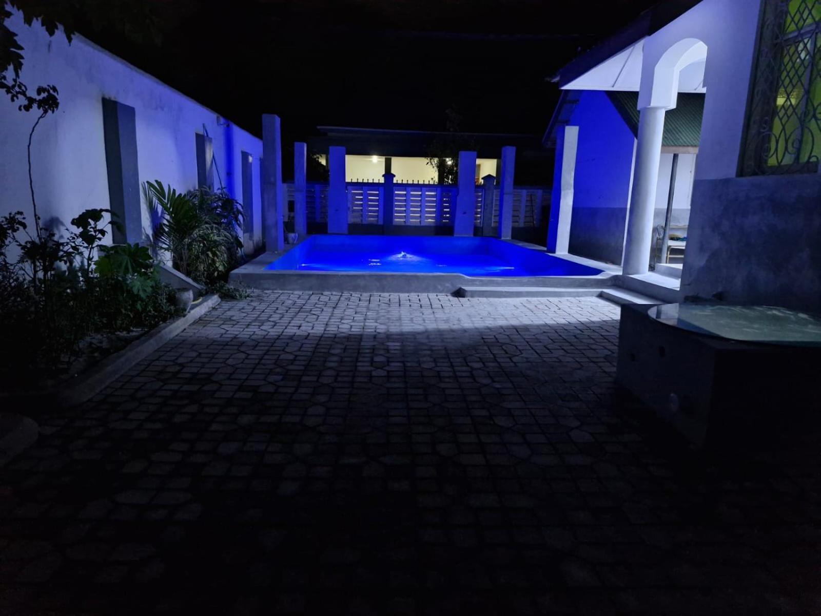 64 Zenj House Luxury Airport B&B Mbweni Extérieur photo